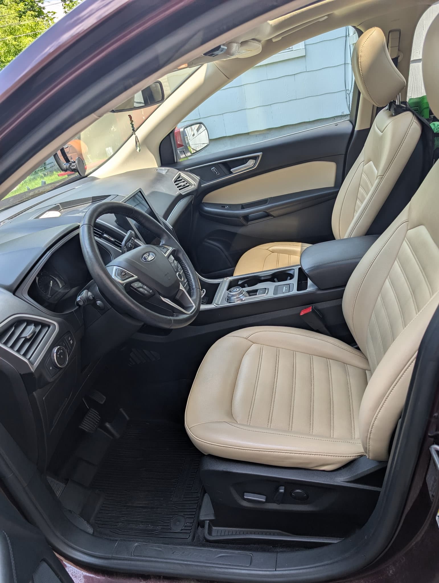 Driver side clean front cabin